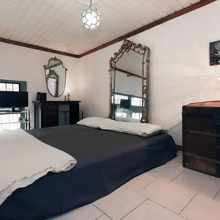 Chic Mini Loft Apartment