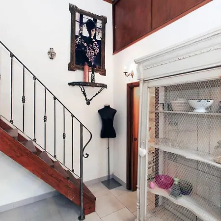 Chic Mini Loft Apartment